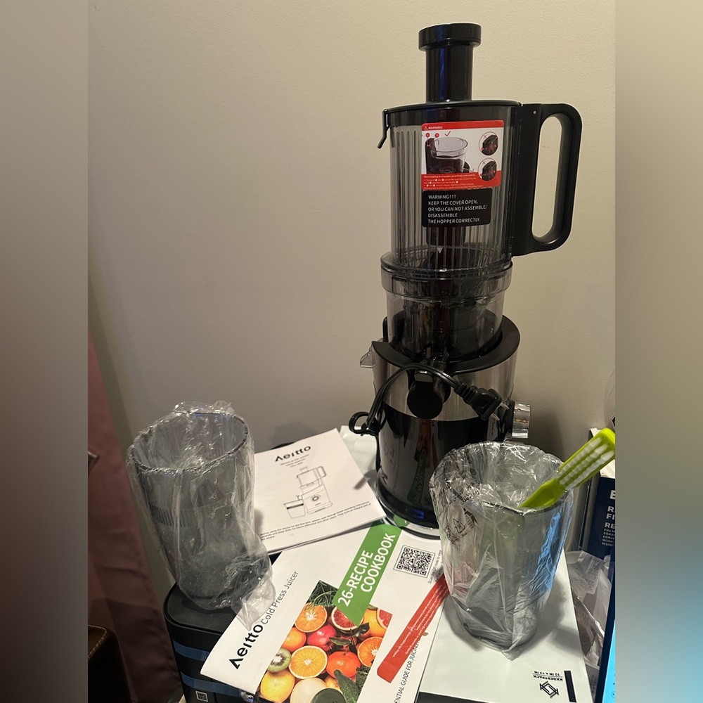 Aeitto Mega4 Slow Juicer Open Box